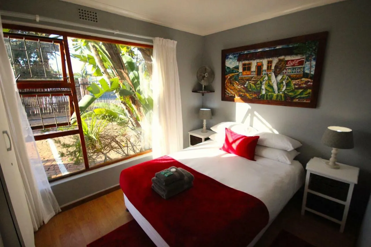Saltycrax Backpackers And Surf Hostel By Curiocity